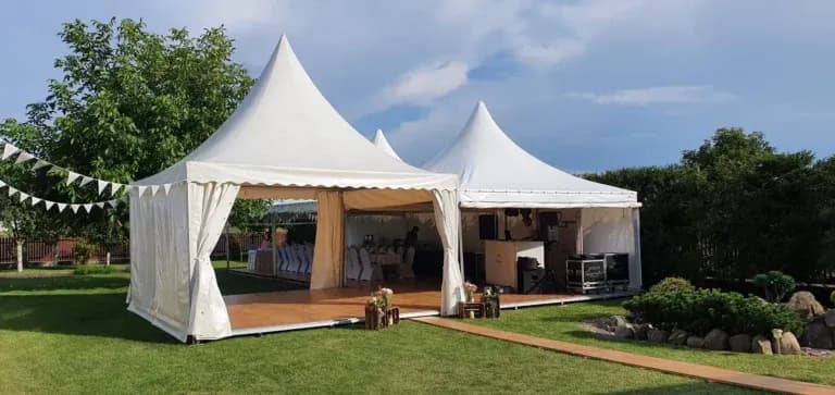 Czy postawienie namiotu wymaga pozwolenia na budowę? Sprawdź zasady!