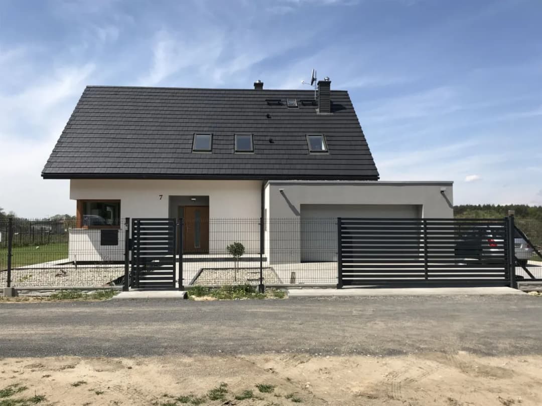 Czy ogrodzenie wymaga pozwolenia na budowę? Sprawdź, co musisz wiedzieć